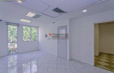 Imagem: O depósito possui 1 Vaga na garagem, 51m² de Área e está