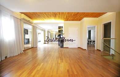 Imagem: O apartamento na cobertura possui 4 Dormitórios, 5 Banheiros