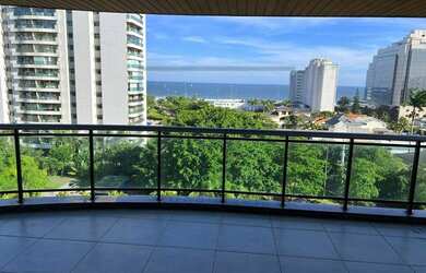 Imagem 1: Golden Green, Vistão mar, 232m2, 4 qtos duas suítes ,3 vagas, desocupado