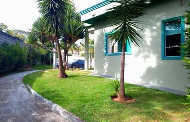 Imagem: A casa em condomínio possui 4 Dormitórios, 5 Banheiros, 2