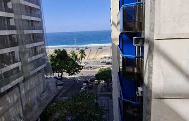 Imagem: O apartamento possui 4 Dormitórios, 3 Banheiros, 2 Vagas na