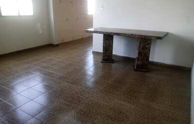 Imagem: O apartamento possui 2 Dormitórios, 1 Banheiro, 102m² de Área