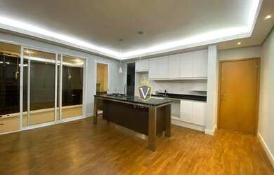 Imagem: O apartamento possui 2 Dormitórios, 2 Banheiros, 2 Vagas na