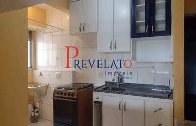 Imagem: O apartamento possui 2 Dormitórios, 1 Banheiro, 1 Vaga na garagem