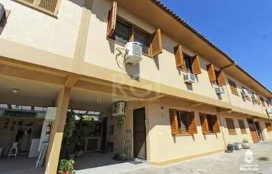 Imagem: A casa em condomínio possui 3 Dormitórios, 1 Banheiro, 2 Vagas