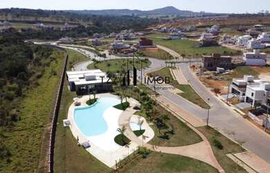 Imagem: O terreno possui 290m² de Área, Imóvel novo e está localizado