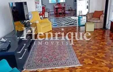 Imagem: O apartamento possui 4 Dormitórios, 1 Banheiro, 1 Vaga na garagem