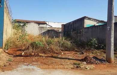 Imagem 1: Vendo lote 300 m2. 300m² de Área