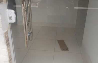 Imagem: A casa possui 1 Dormitório, 1 Banheiro e está localizado