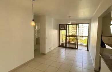 Imagem: O apartamento possui 2 Dormitórios, 1 Banheiro e 72m² de Área