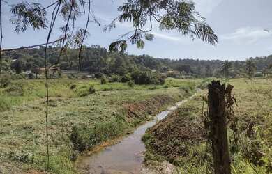 Imagem 2: Atibaia SP Terreno 6.855 m² C/Córrego AC. Finan. Bancário é Veículos