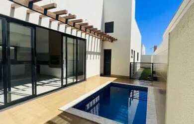 Imagem: A casa em condomínio possui 3 Dormitórios, 2 Banheiros, 4