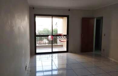 Imagem: O apartamento possui 3 Dormitórios, 2 Banheiros, 2 Vagas na