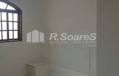 Imagem: A casa em condomínio possui 3 Dormitórios, 4 Banheiros, 2