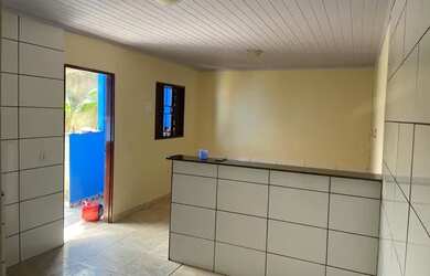 Imagem: A casa possui 1 Dormitório, 1 Banheiro e está localizado