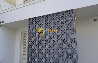 Imagem: A casa possui 4 Dormitórios, 3 Banheiros, 262m² de Área e