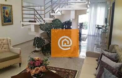 Imagem: A casa em condomínio possui 4 Dormitórios, 5 Banheiros, 2