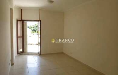 Imagem: O apartamento para alugar possui 3 Dormitórios, 1 Banheiro