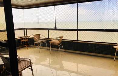 Imagem: O apartamento possui 5 Dormitórios, 2 Banheiros, 2 Vagas na