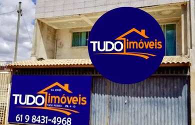 Imagem: A casa possui 4 Dormitórios, 3 Banheiros, 3 Vagas na garagem