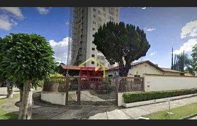 Imagem: A casa possui 5 Dormitórios, 4 Banheiros, 5 Vagas na garagem