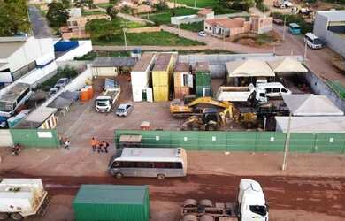 Imagem: O depósito possui 5 Vagas na garagem, 1337m² de Área, Ar-condicionado