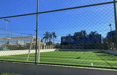 Imagem: A casa possui 4 Dormitórios, 4 Banheiros, 2 Vagas na garagem