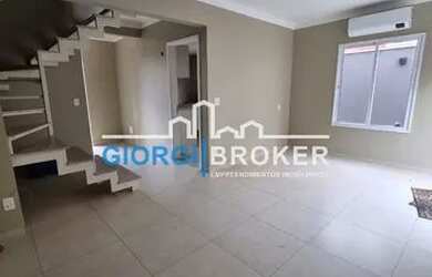 Imagem: A casa em condomínio possui 3 Dormitórios, 2 Banheiros, 2