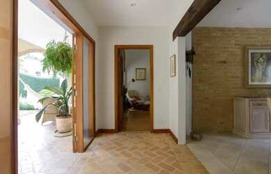 Imagem 6: Abaixo do valor - Casa em Estilo Toscano no Residencial 4 - Com vista para Mata Preservada