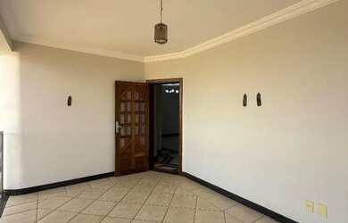 Imagem 10: Casa de Alto Padrão à Venda - Bairro Ibituruna, Montes Claros/MG