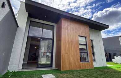 Imagem: A casa em condomínio possui 3 Dormitórios, 2 Banheiros, 3