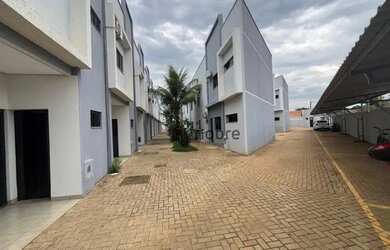 Imagem: A casa em condomínio para alugar possui 2 Dormitórios, 1 Banheiro