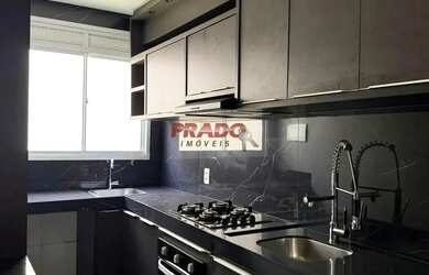 Imagem: O apartamento possui 2 Dormitórios, 1 Banheiro, 1 Vaga na garagem