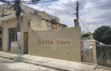 Imagem: A casa possui 1 Dormitório, 1 Banheiro, 500m² de Área e