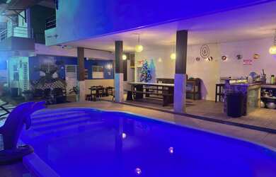 Imagem: O apartamento possui 2 Dormitórios, Acomodam 8 pessoas, 2 Vagas