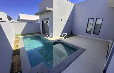 Imagem: A casa em condomínio possui 3 Dormitórios, 4 Banheiros, 3