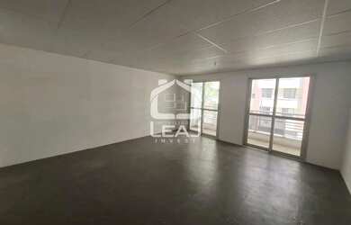 Imagem: O depósito possui 1 Vaga na garagem e 40m² de Área e está