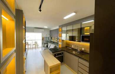 Imagem: O apartamento possui 1 Dormitório, 1 Banheiro, 1 Vaga na garagem