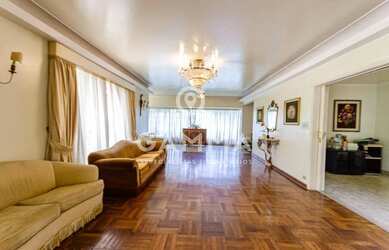 Imagem: A casa possui 5 Dormitórios, 4 Banheiros, 3 Vagas na garagem