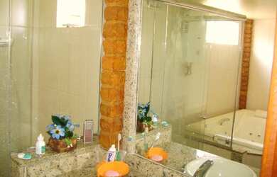 Imagem 10: Angra Condomínio Praia Privativa. Na casa Piscina Sauna Area Gourmet...