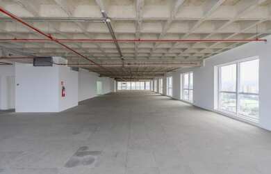 Imagem 3: Laje corporativa para aluguel possui 1450 metros quadrados