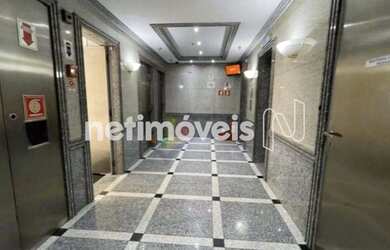 Imagem: O depósito possui 3 Vagas na garagem e 112m² de Área e está