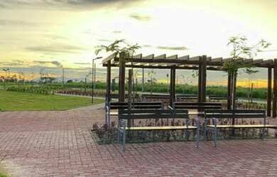 Imagem: O terreno possui 283m² de Área e está localizado em Eusébio