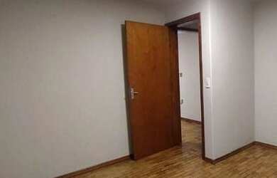 Imagem: A casa possui 3 Dormitórios, 2 Banheiros, 3 Vagas na garagem