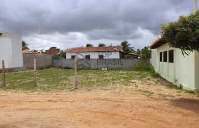 Imagem: O terreno possui 400m² de Área e está localizado em São