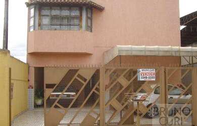 Imagem: A casa possui 5 Dormitórios, 4 Banheiros, 226m² de Área e