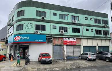 Imagem: O depósito possui 5 Vagas na garagem, 100m² de Área e está