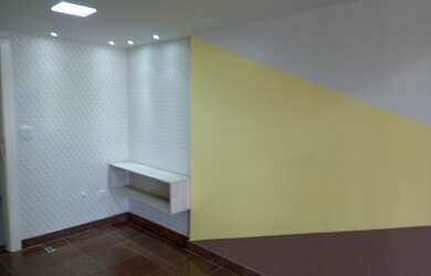 Imagem: O depósito possui 2 Vagas na garagem e 60m² de Área e está