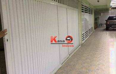 Imagem: A casa possui 3 Dormitórios, 3 Banheiros, 2 Vagas na garagem