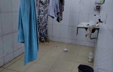 Imagem: A casa possui 3 Dormitórios, 2 Banheiros, 1 Vaga na garagem